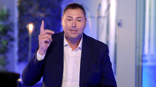 WD CQC BUREAU DES ARNAQUES.00_01_31_10.Still004.jpg