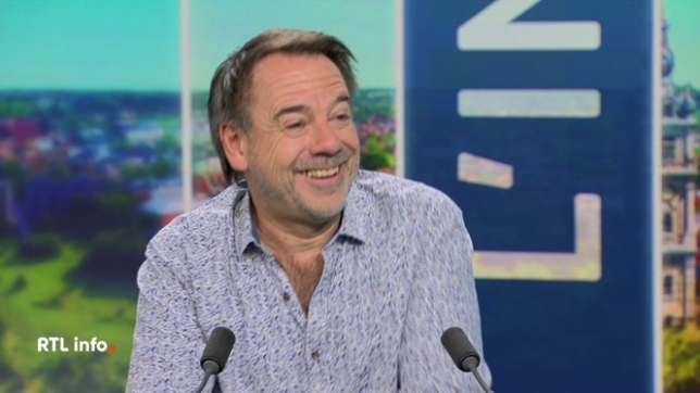 On retrouve en plateau l'écrivain français Michel Bussi pour évoquer la sortie de son nouveau roman Les ombres du monde.