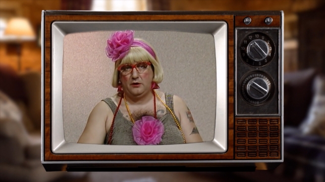 ZOOM COLUCHE ED VF.00_00_19_17.Still001.jpg