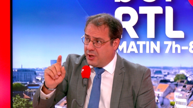 BEL RTL Invite 7h50 - Clean.07_58_01_05.Still001.jpg