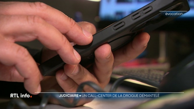 Fin de semaine dernière, une dizaine de personnes ont été arrêtées dans le cadre d'un système de vente de cocaïne via un call-center. Une ligne téléphonique ouverte 24h sur 24 et qui s'occupait également de la livraison de la drogue. Un phénomène qui se développe.