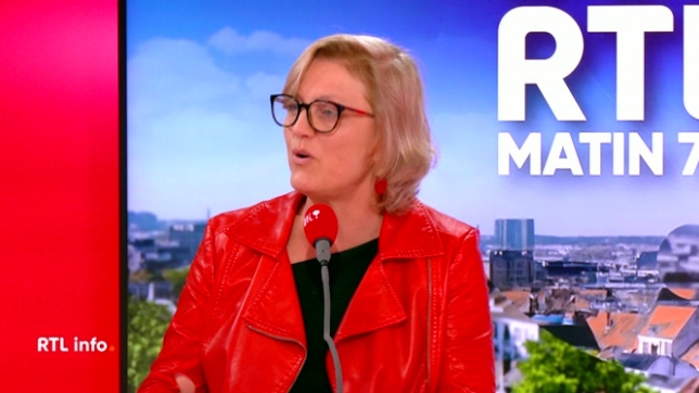 Alors que les conclaves budgétaires ont commencé à la fois au fédéral, en Wallonie et à Bruxelles, la cheffe de file du PTB estime que la meilleure solution est de taxer les millionnaires. Sofie Merckx assure que cette mesure pourrait rapporter jusqu'à 8 milliards d'euros par an.