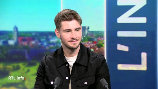 Julien Lieb, finaliste de la Star Academy 2023, dévoile son premier album Naufragé, où il partage ses luttes contre la dépression, le bégaiement et la perte de son père.