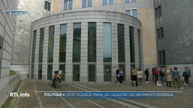 La ministre en charge de la Régie des bâtiments a présenté un cadastre complet du parc immobilier fédéral, qui recense près de 2 300 bâtiments, dont 5 % sont inoccupés. L'objectif est d'améliorer la gestion du patrimoine public et de limiter le nombre de biens non exploités.