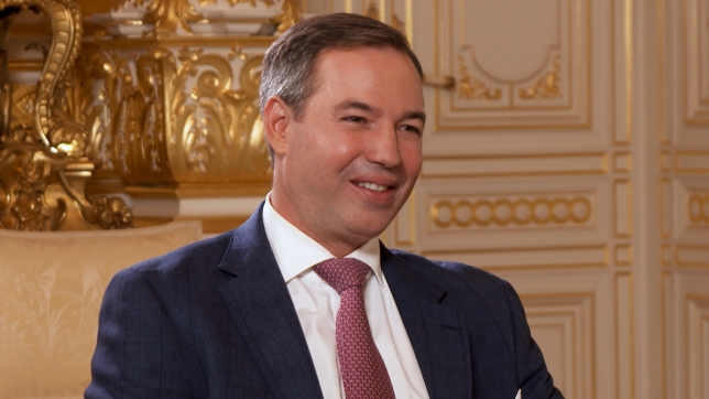 WD PLACE ROYAL LUXEMBOURG.00_11_34_09.Still005.jpg