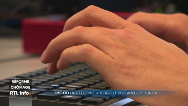 Pour aider les demandeurs d’emploi à retrouver du travail, l'intelligence artificielle constitue un atout précieux, notamment pour la rédaction de CV. De plus en plus de candidats y ont recours. Résultat : des CV plus agréables à lire