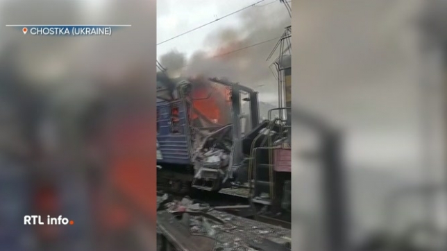 Une attaque de drone russe sur la gare de Chostka, dans le nord-est du pays, a fait au moins 30 blessés a annoncé le président Volodymyr Zelensky qui a qualifié l'acte de barbare. L'armée russe a ciblé à plusieurs reprises des infrastructures ferroviaires depuis le début de l'invasion en 2022.