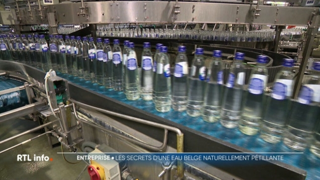 Un certain nombre d'entreprises ouvrent leurs portes ce dimanche au public dans le cadre de la journée Découverte Entreprise. A Stoumont, en Ardenne, c'est le minéralier Bru qui accueillait les curieux, levant un coin du voile sur son savoir-faire et son eau de source naturellement pétillante.