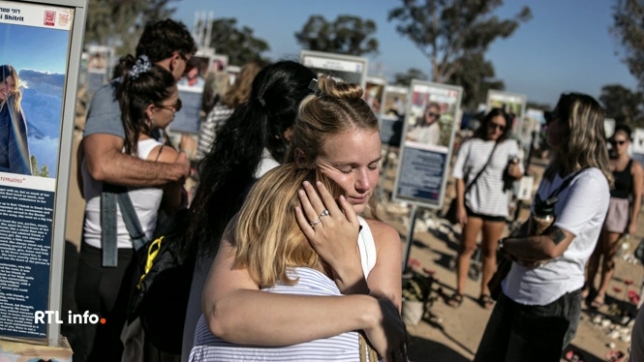 Des proches et amis des victimes du massacre du 7 octobre ont observé une minute de silence à 6h29 sur le site du festival Nova, où plus de 1 200 personnes avaient été tuées par les commandos du Hamas lors de l'attaque surprise en 2023.