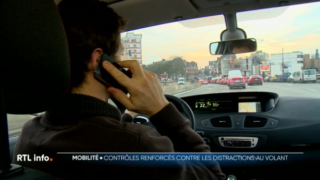 La police fédérale annonce des contrôles renforcés contre la distraction au volant les 7 et 8 octobre. L'usage du smartphone au volant reste l'une des principales causes d'accidents et d'insécurité routière, rappelle-t-elle dans un communiqué.
