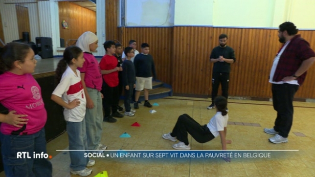 Un appel a été lancé au monde politique concernant la précarité infantile. Pas de tartine le midi, pas de manteau l'hiver. Aujourd'hui, le délégué général aux droits de l'enfant s’associe à la Fondation Reine Paola pour sensibiliser le public et les autorités.