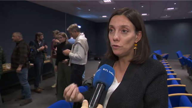 Le montant du minerval des études supérieures va augmenter : les explications d'Elisabeth Degryse, ministre-présidente de la Fédération Wallonie-Bruxelles.