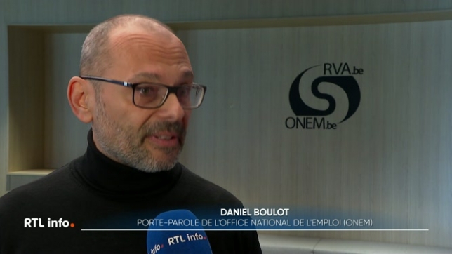 42.800 chômeurs de longue durée n'auront plus droit aux allocations de chômage le 1/3/2026. Ils cumulent entre 8 et 20 ans de chômage complet. L'ONEM est en train de leur envoyer un courrier.