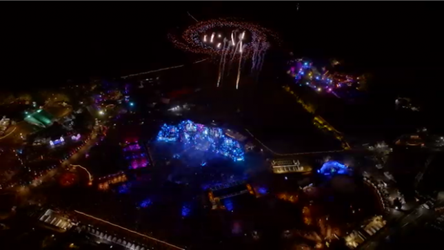 Le DJ brésilien Alok a marqué l’édition 2025 de Tomorrowland Brésil en réalisant le plus grand spectacle de drones jamais vu en Amérique latine.