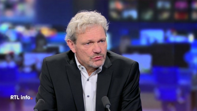 Même si la Belgique vit à crédit, le président de la FGTB a d'autres propositions que celles du gouvernement pour réduire le déficit public.