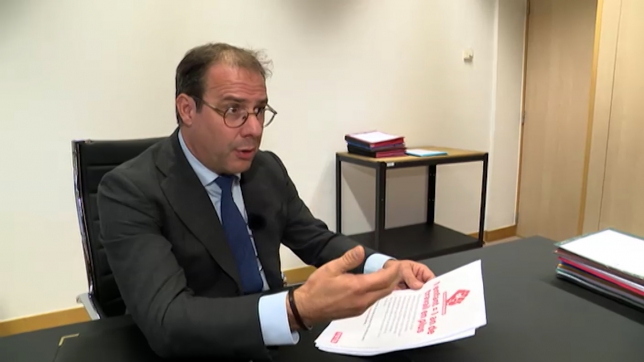 ITV Clarinval LP PGO.04_02_36_19.Still002.jpg