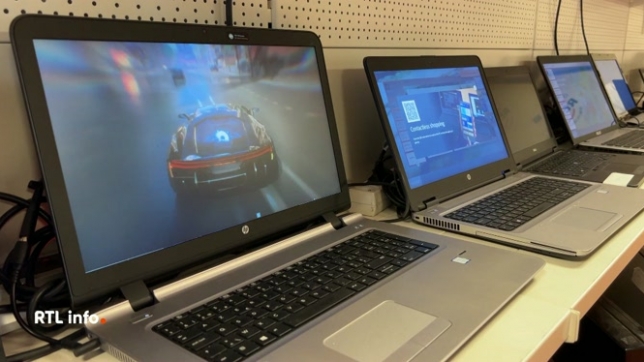 Plusieurs entreprises d'économie sociale en Wallonie ont lancé un site internet dédié à la vente d'objets de seconde main. Les clients peuvent y trouver notamment des ordinateurs ou de l'électroménager, reconditionnés par des stagiaires, comme c'est le cas au sein de l'ASBL Droit et Devoir à Mons.