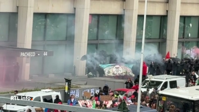 Concernant la manifestation de mardi dernier, et les débordements qui ont suivi, on apprend aujourd'hui que le comité P, la police des polices, a reçu 13 plaintes suite aux affrontements entre manifestants et forces de l'ordre. Le Comité P ajoute que chaque dossier sera examiné.