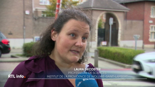 Les enseignants de l'Institut de la Providence ont décidé de ne pas remettre les bulletins aux élèves avant le congé d'automne. Une manière pour le corps enseignant de protester contre la hausse de leur temps de travail en classe, soit 22 heures au lieu de 20, décidée par le gouvernement de la FWB.