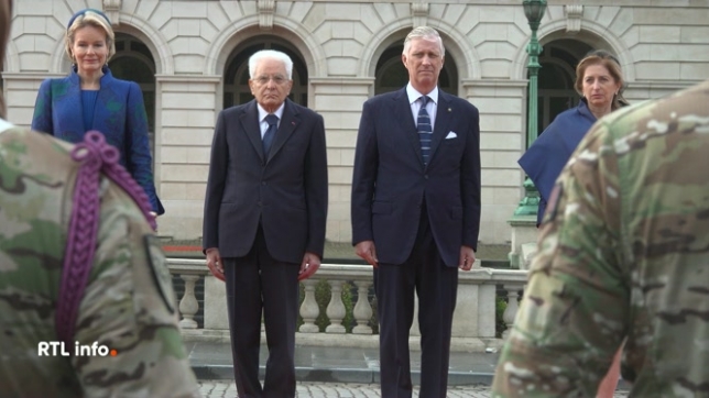 Le président italien Sergio Mattarella est arrivé ce matin à Bruxelles pour une visite d'Etat de trois jours. Il a été accueilli par le roi Philippe et la reine Mathilde. Un banquet d'Etat est prévu ce soir au Château de Laeken.