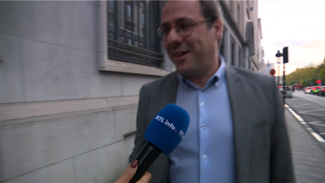 Une nouvelle réunion entre Bart De Wever et les principaux avait lieu ce mercredi. Aux alentours de 18 heures, la réunion s’est achevée… toujours sans accord.