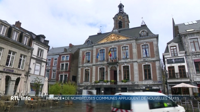 Comme au fédéral, les villes et les communes tentent aussi de boucler leur budget pour 2026. Beaucoup rencontrent des difficultés financières et n'arrivent plus à faire face à toutes les dépenses. Elles vont donc augmenter leurs taxes. Et c'est le citoyen qui va devoir payer. Comme à Huy.