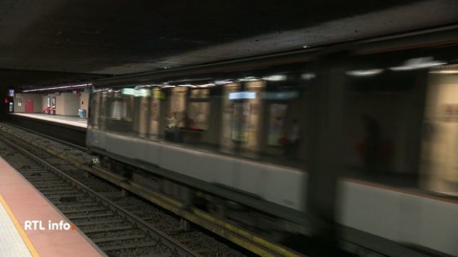 Cette enquête fait suite à un rapport pointant des irrégularités. La justice va déterminer si des infractions pénales ont été commises lors de l'attribution de marchés publics. La ligne de métro n°3 est un chantier majeur pour la mobilité à Bruxelles, mais il est au point mort depuis des mois.
