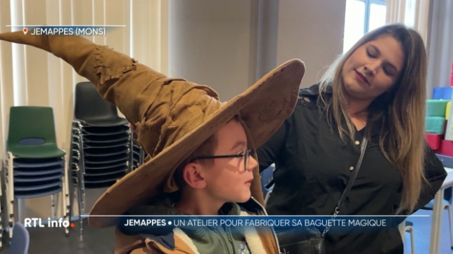 Halloween, c'est déjà dans 3 jours. L'occasion de replonger dans le monde et l'univers magiques d'Harry Potter. Pas à l'école des sorciers, mais bien à la bibliothèque de Jemappes (Mons) où s'est installé un atelier de fabrication de baguettes magiques dans un décor très spécial...