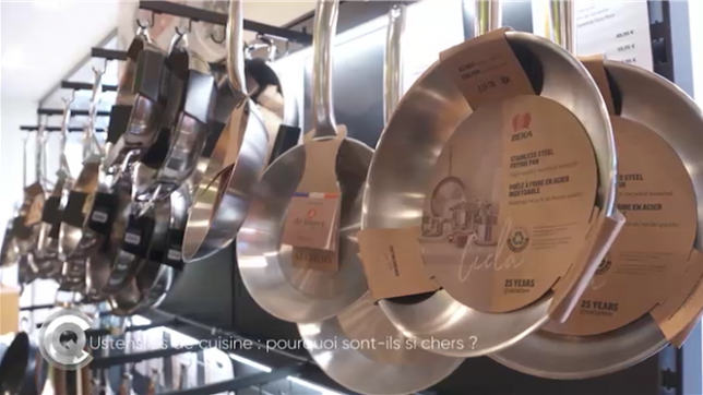 Céramique, fonte, inox, antiadhésif… difficile de s’y retrouver parmi les poêles et casseroles proposées aujourd’hui. Coûte que coûte fait le tri pour vous aider à choisir un matériel de cuisine adapté à vos besoins, sans danger pour la santé et sans casser votre budget.