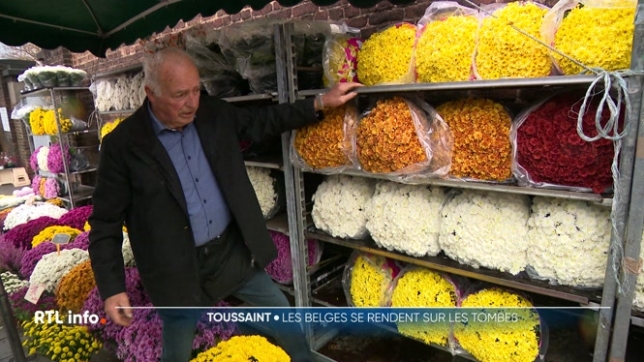 Nombreux sont les Belges à se rendre au cimetière pour honorer la mémoire de leurs proches.
