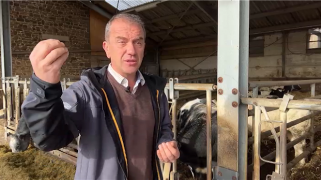 En 2023, les émissions de gaz à effet de serre de l'agriculture représentaient 11% du total des émissions de la Belgique. Les principales sources d’émissions dans ce secteur sont d'abord l’élevage (54%) et la fertilisation des sols (23%). Un éleveur et un maraîcher partagent leurs mesures pour réduire leurs émissions.