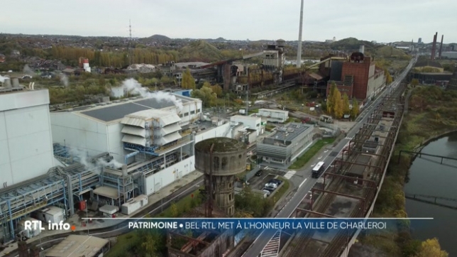 Cette ville au passé industriel, dont l'image a évolué au fil des décennies, voit l'art urbain y trouver sa place. Il y a aussi l'humour des Carolos, dont beaucoup se disent aujourd'hui très fiers d'en être.