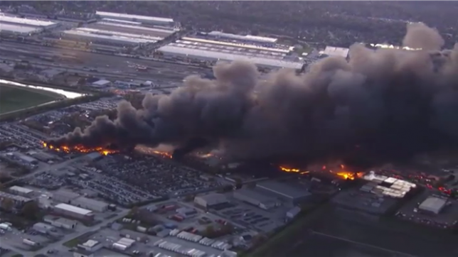 Un avion-cargo s'est écrasé mardi en une boule de feu peu après son décollage de Louisville, dans le centre-est des Etats-Unis, tuant au moins sept personnes selon le gouverneur du Kentucky, qui s'attend à un bilan plus lourd.