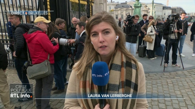 En direct du Palais royal de Bruxelles, Laura Van Lerberghe évoque l'arrivée toute proche du premier ministre Bart De Wever pour une rencontre avec le roi Philippe. Que va-t-il dire au souverain ? Quel est l'agenda des prochaines heures et des prochains jours ?