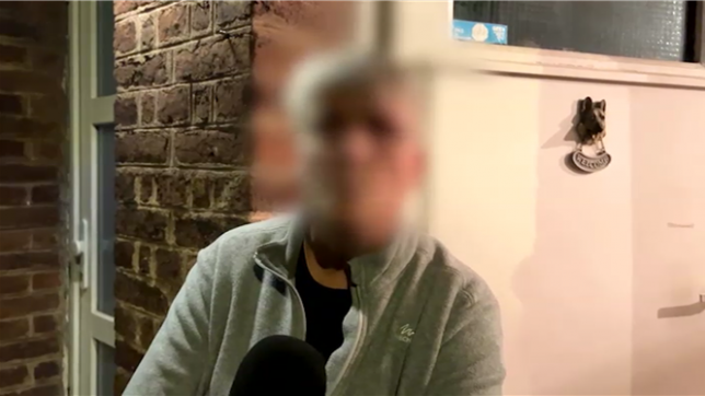 Vivre sans travailler tout en recevant de l’argent de l’État : mythe ou réalité ? Dans Je vous dérange, Christophe Deborsu rencontre, entre autres, Jacqueline, une allocataire qui assume pleinement son choix de vie.