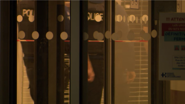 Une femme tuée au sein de l'hôpital Notre-Dame à Charleroi
La zone de police de Charleroi a confirmé, jeudi peu après 20h30, le décès d'une femme à l'intérieur de l'hôpital Notre-Dame à Charleroi (Hainaut). Selon les forces de l'ordre, un coup de feu aurait été porté à la victime.
La police carolo est actuellement déployée sur le site de l'hôpital. Selon la zone de police, un meurtre aurait eu lieu à l'intérieur du site hospitalier en fin de journée. Un coup de feu aurait été entendu. Une femme est décédée, ont précisé les policiers carolos.    Un périmètre de sécurité a été mis en place. Le suspect est en fuite. Des fouilles ont lieu à l'intérieur du bâtiment et à l'extérieur pour tenter de mettre la main sur le suspect, a également ajouté la zone de police de Charleroi.