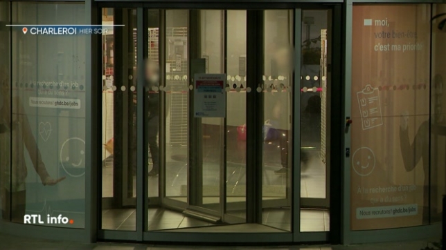 Un jeune patient hospitalisé en psychiatrie est décédé, hier, en début de soirée, au sein même de l'hôpital Notre-Dame. Il serait mort à la suite d'une chute de plusieurs étages, selon le médecin légiste.