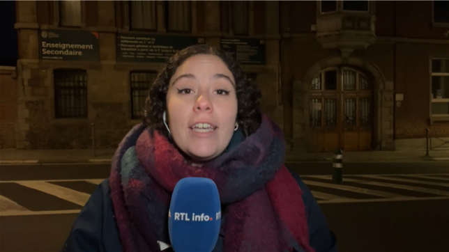 Les syndicats appellent les 120.000 professeurs à manifester leur colère contre les mesures du gouvernement, en priorité contre les coupes dans les budgets de l'enseignement.