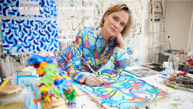 Dans un entretien rare et intime, la princesse Delphine ouvre les portes de son atelier et de son monde intérieur, où l’art devient un langage à part entière, une manière de dire ce que les mots ne peuvent pas.