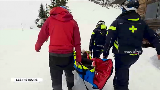Dans le premier épisode des Pisteurs : secours en montagne, une intervention apparemment banale bascule en urgence médicale. Grâce au sang-froid des pisteurs, Hélène a pu être prise en charge à temps.