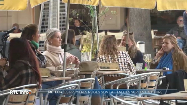 Nous l'avons déjà senti aujourd'hui mais dès demain, les températures vont plonger. Entre 2 et 6 degrés en début de semaine avec même de la neige annoncée par endroits. L’hiver arrive-t-il plus tôt que prévu ou est-ce simplement la saison qui reprend ses droits ?