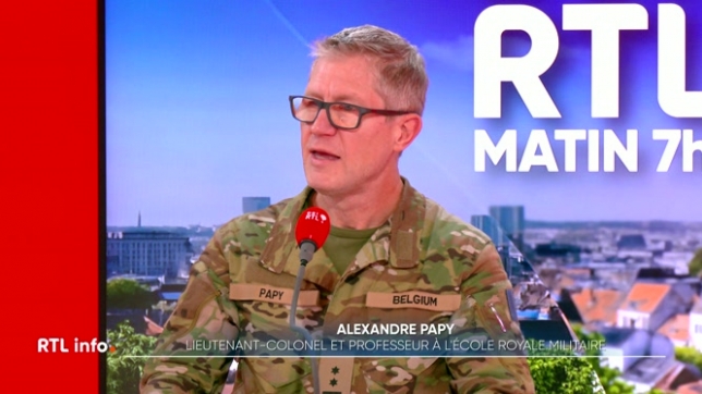 Invité de 7h50 sur bel RTL, le lieutenant-colonel et professeur à l'Ecole Royale Militaire Alexandre Pay a expliqué comment il était possible de repérer les drones qui survolent la Belgique et les moyens à notre disposition pour les repérer.