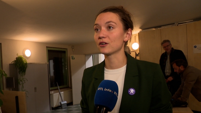 Ecolo 3 ITW Sorties  SP  DSC MEDIA ENTIER.00_17_35_14.Still001.jpg