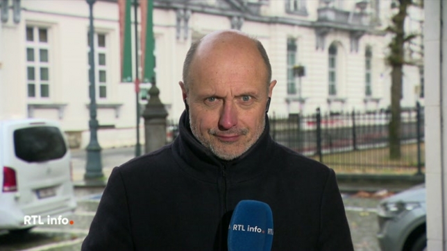 Benoît Duthoo, en direct du 16, rue de la Loi, fait le point sur le Kern en cours, qui tente de parvenir à un accord budgétaire. Les discussions ont repris ce matin à 10h30.