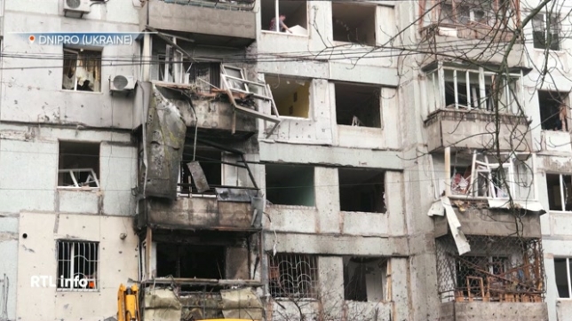 14 personnes ont été blessées lors d'une attaque de drone russe à Dnipro, en Ukraine. De leur côté, les forces spéciales ukrainiennes déclarent avoir abattu un hélicoptère russe à l'aide d'un drone dans la région de Rostov, en Russie.