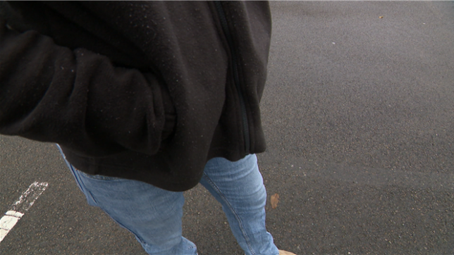 Transports, enseignement, services publics, entreprises privées… Une grève de trois jours paralyse une partie du pays. Mais que faire lorsque l’on veut travailler et que l’accès à son entreprise est bloqué ? Nous avons rencontré des employés du TEC qui disent subir la situation.