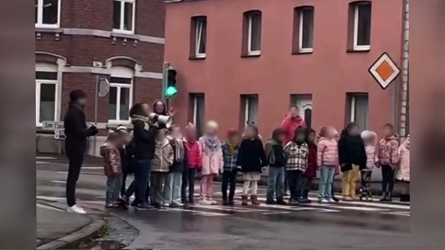 flou greve enfants.jpg