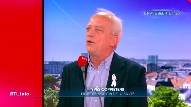 Invité de Martin Buxant sur bel RTL, le ministre wallon de la Santé soutient l'idée de la remise au travail des malades de longue durée défendue par le gouvernement fédéral. Mais comment distinguer un malade de longue durée d'un fraudeur ? Il existe des outils en région wallonne.