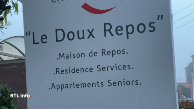 Deux occupants de la maison Le doux repos se sont plaints de maux de tête liés à des odeurs persistantes hier. Les pompiers sont restés sur place, toute la nuit, pour aider à déplacer les 50 résidents. Les odeurs sont liées à des travaux d'égouttage et ne sont pas toxiques.