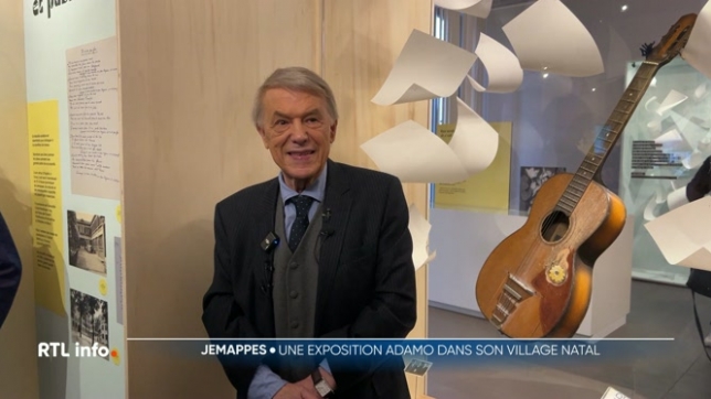 L'exposition Adamo. Racines et résonances revient sur les racines du chanteur, son enfance, sa scolarité, ses premiers succès, sa première guitare à travers des photos et des vidéos. L'occasion pour le chanteur âgé de 82 ans de se remémorer des souvenirs émouvants.